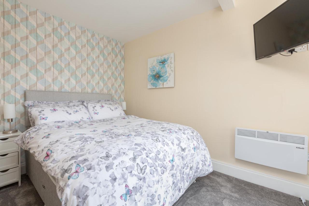 Eden - Family Apartment, Wifi & Parking Blackpool Exterior photo